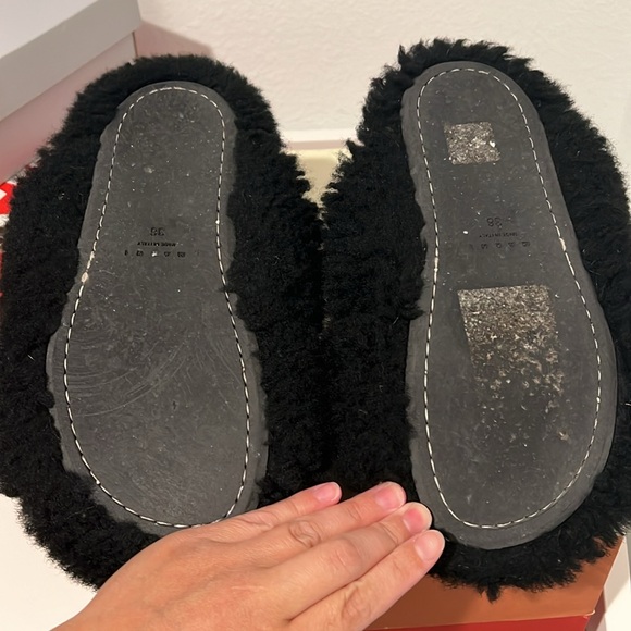 Marni Shearling Criss cross slides. lightly worn - Picture 3 of 4